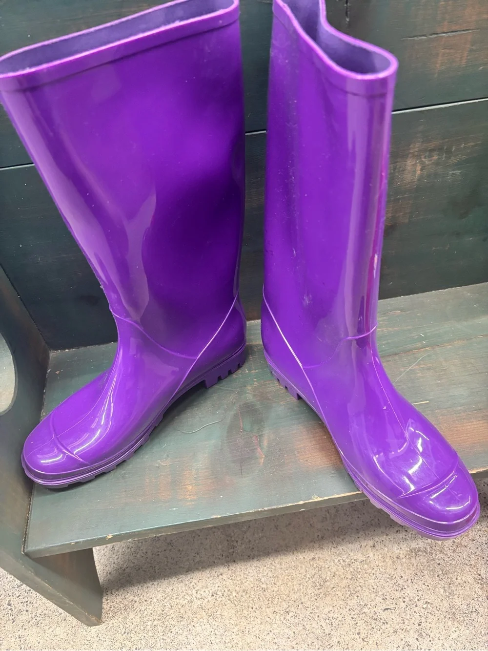 N/A rain boots